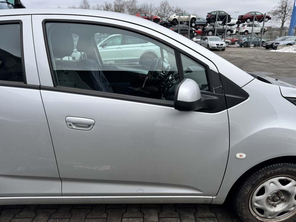 Chevrolet Spark original T&uuml;r vorn rechts GAN Ice Silver Met Rohbau Bj.2013